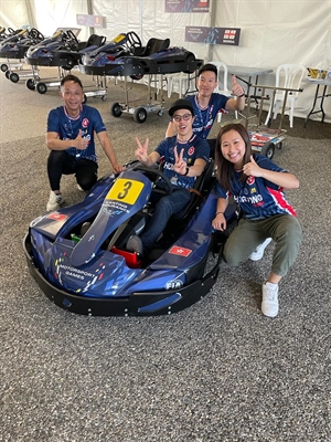 小型賽車耐力賽（黃敬慈、楊德、鍾菩恩、何萬昌）