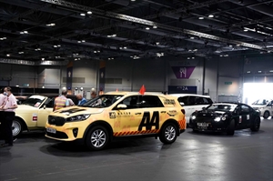 7.31 港珠澳大橋汽車巡遊