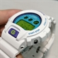 Casio G-SHOCK 6900 系列活力百搭藍色錶盤白色錶帶數碼手錶 DW-6900RCS-7