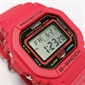 Casio G-SHOCK 5600 系列鮮紅色男士數碼運動手錶 DW-5600EP-4
