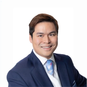 董事總監
裕華國產百貨有限公司