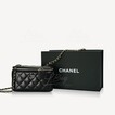 Chanel 小羊皮黑色鏈帶長型化妝盒子