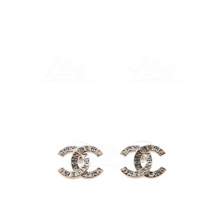 Chanel 立體 logo 耳環
