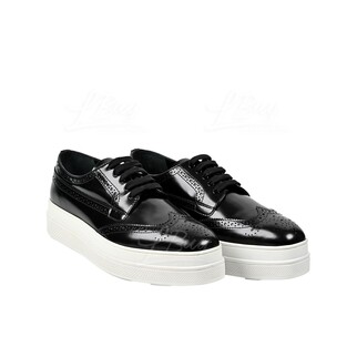 Prada Platform 黑色厚底皮鞋
