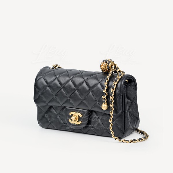 CHANEL-Chanel Leather Gold Ball 20cm Black Flap Bag