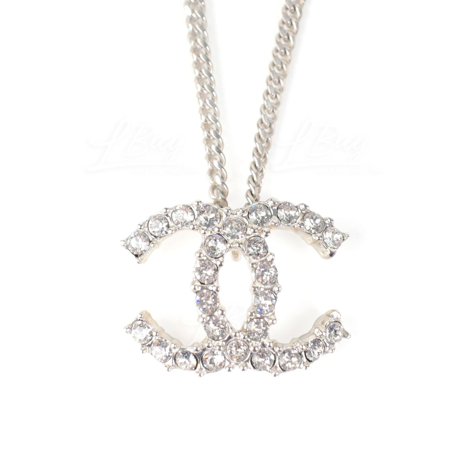 Chanel logo on sale necklace silver