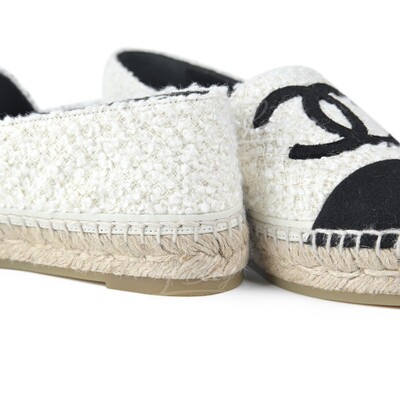 CHANEL-Chanel Espadrilles Ivory & Black G29762