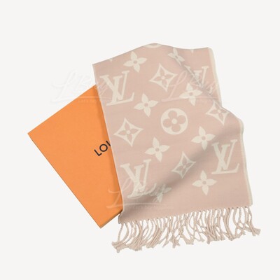 Louis Vuitton LV Essential Wool Scarf