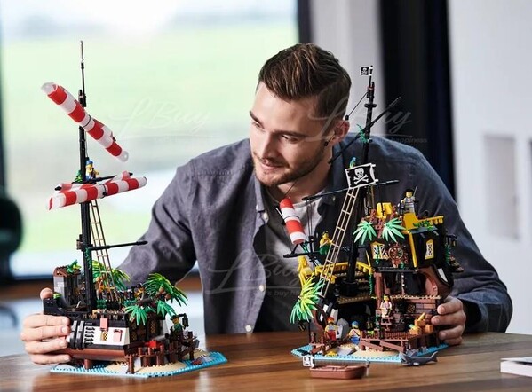 LEGO IDEAS - The Pirate Republic