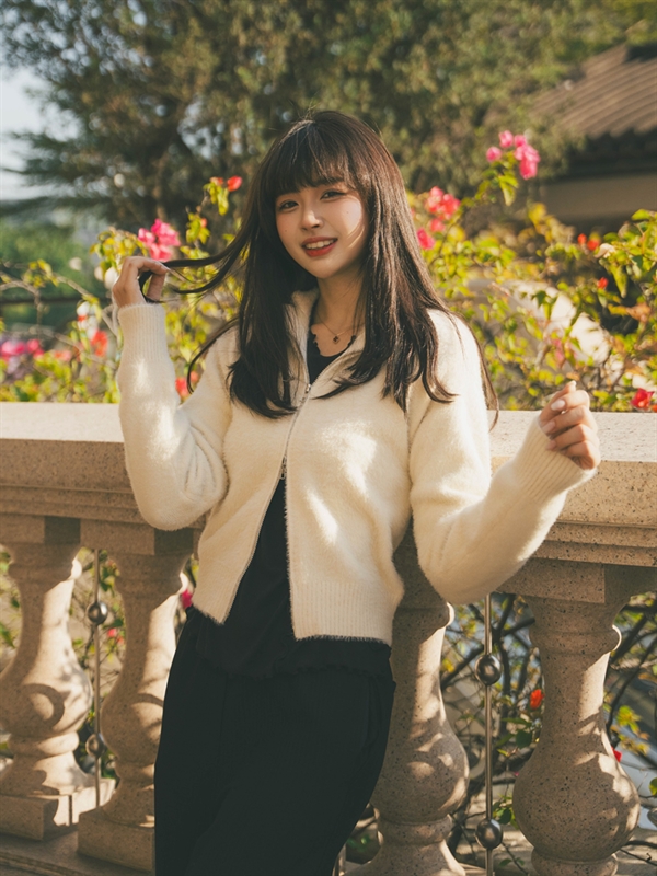 Zip Up Faux Fur Cardigan 