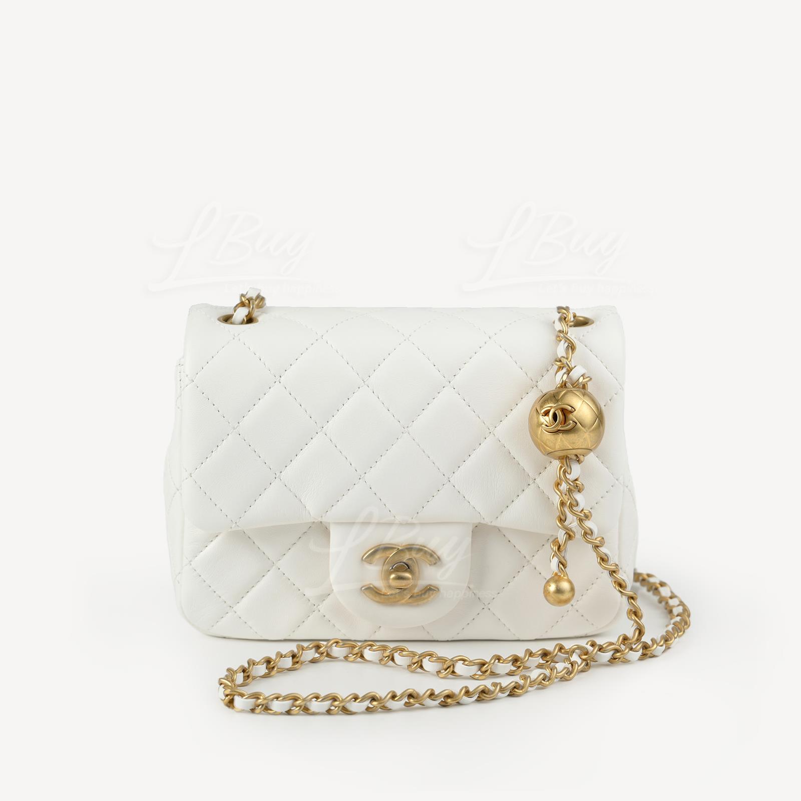 Chanel Flap Bag White 17cm AS1786